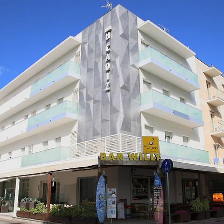 רימיני Hotel Cadiz מראה חיצוני תמונה